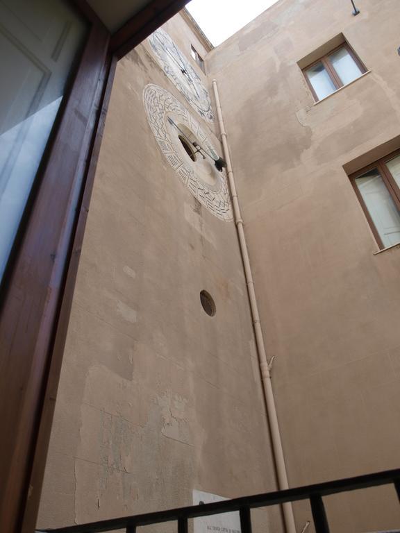 B&B Arco Dell'Orologio ตราปานี ห้อง รูปภาพ