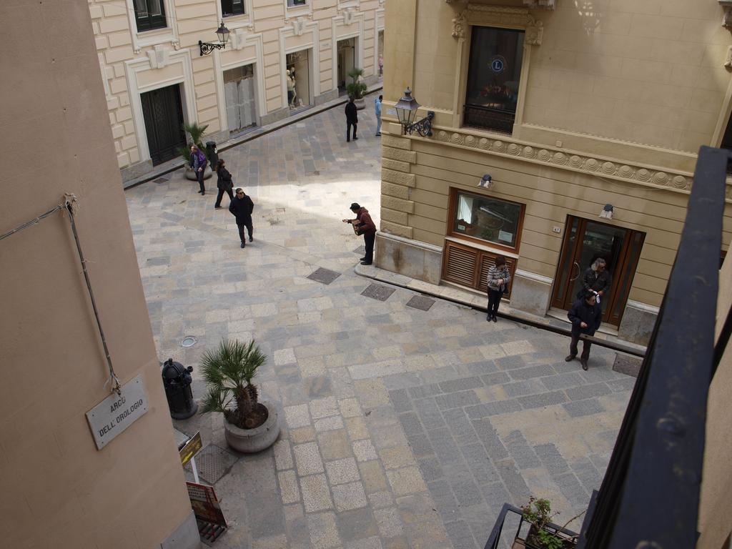 B&B Arco Dell'Orologio ตราปานี ภายนอก รูปภาพ
